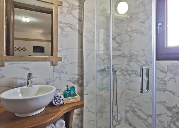 Philoxenia Apartment *